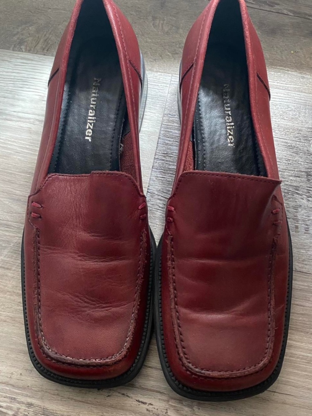 naturalizer vintage cherry red leather square toe loafers